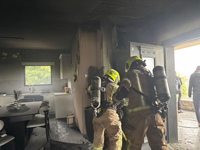 اندلاع حريق داخل منزل في جت المثلث بدون وقوع اصابات 